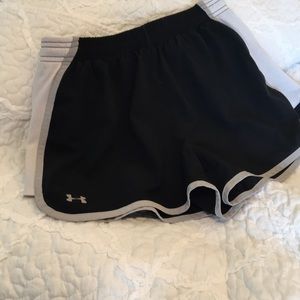 Black Under Armour shorts
